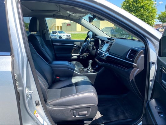 2019 Toyota Highlander XLE in Brunswick, GA - Vaden Hyundai of Brunswick